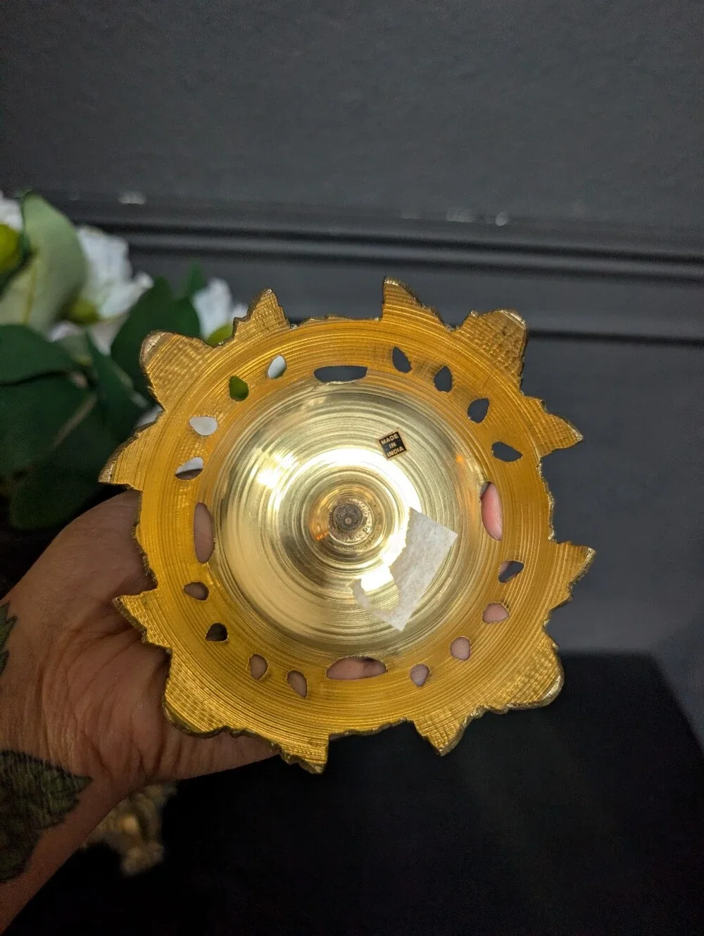 Vintage Solid Brass Ornate Leaf Detail Candle Holder, Hollywood Regency Decor 7.